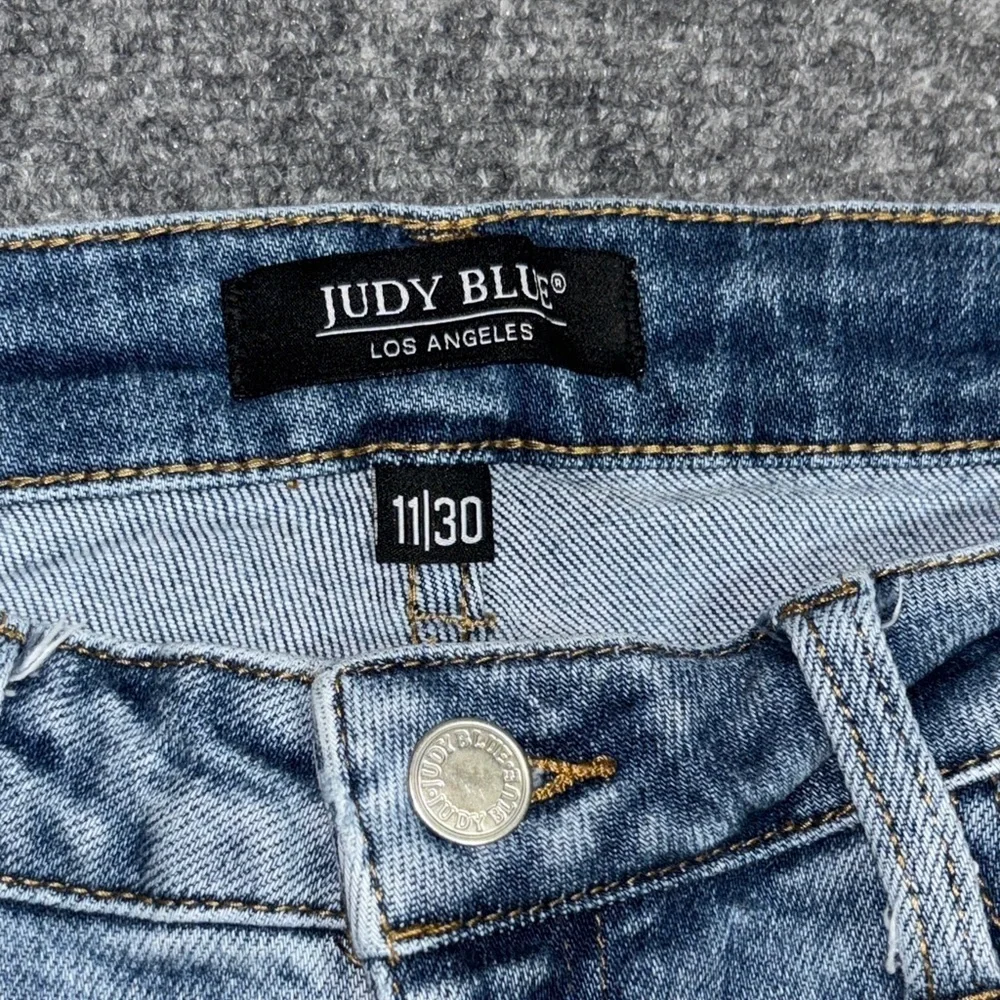Judy Blue Light Blue Distressed Skinny Jeans